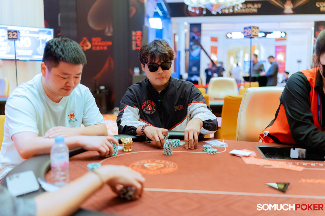 Yuxin Niu