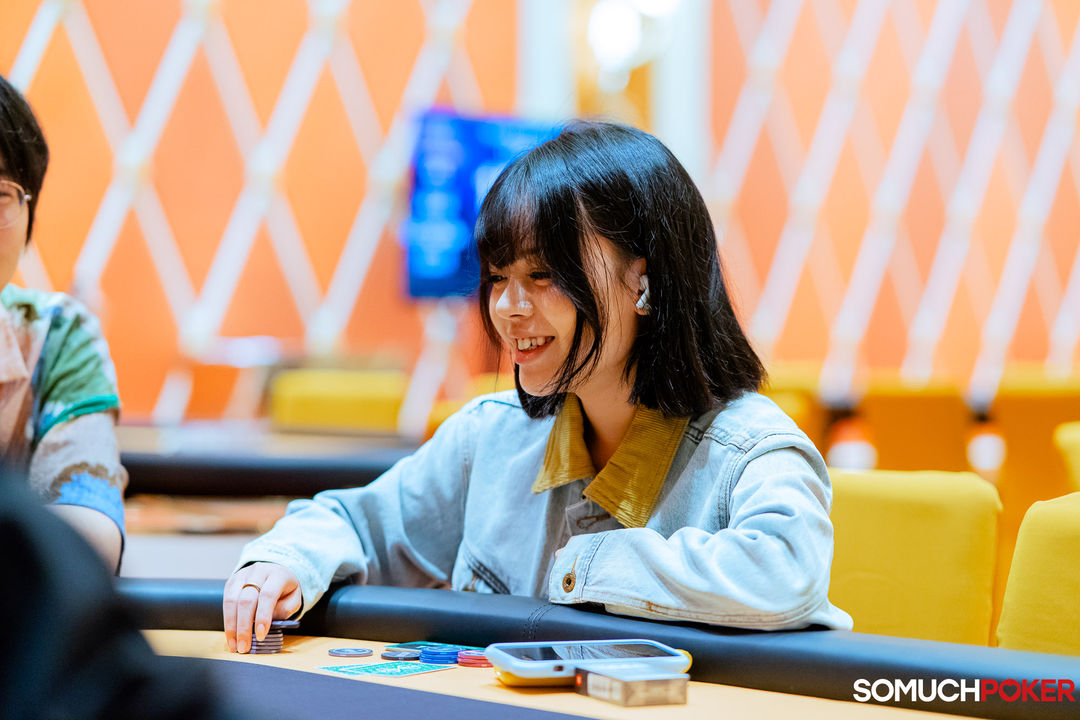 Jingwen Zhou