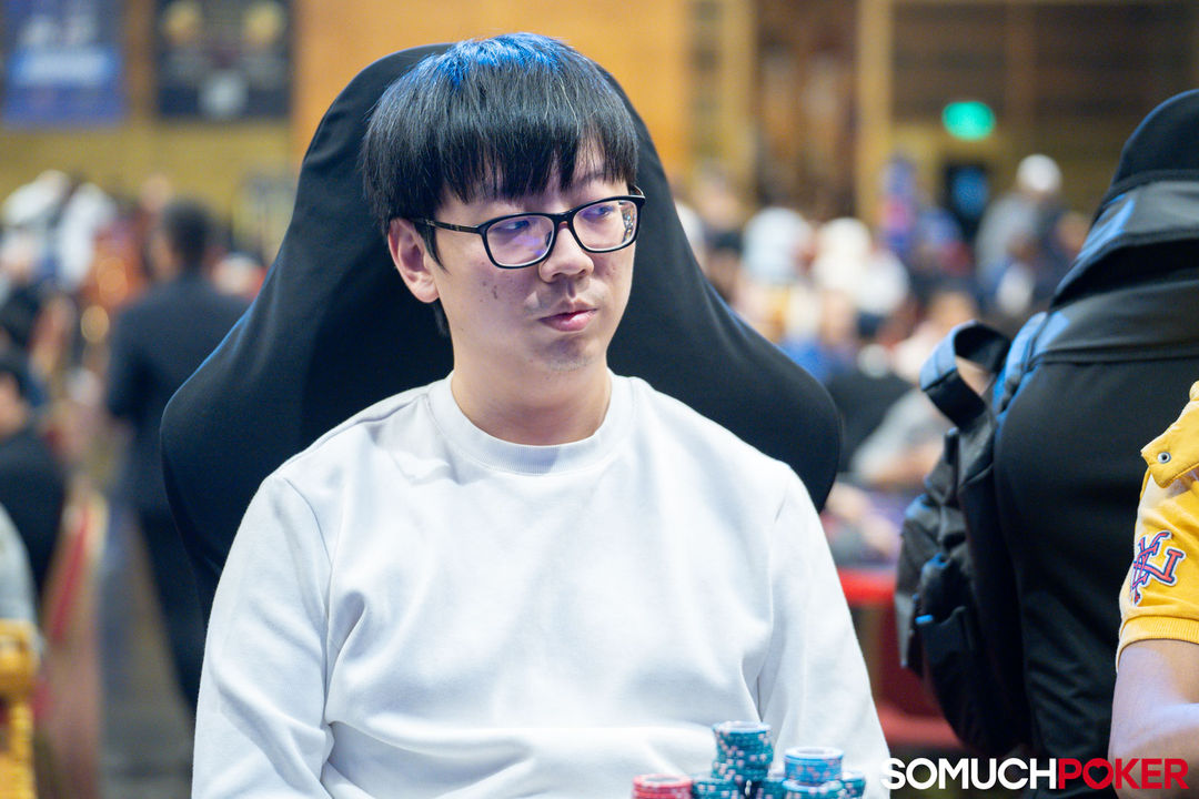 Hongru Zhang