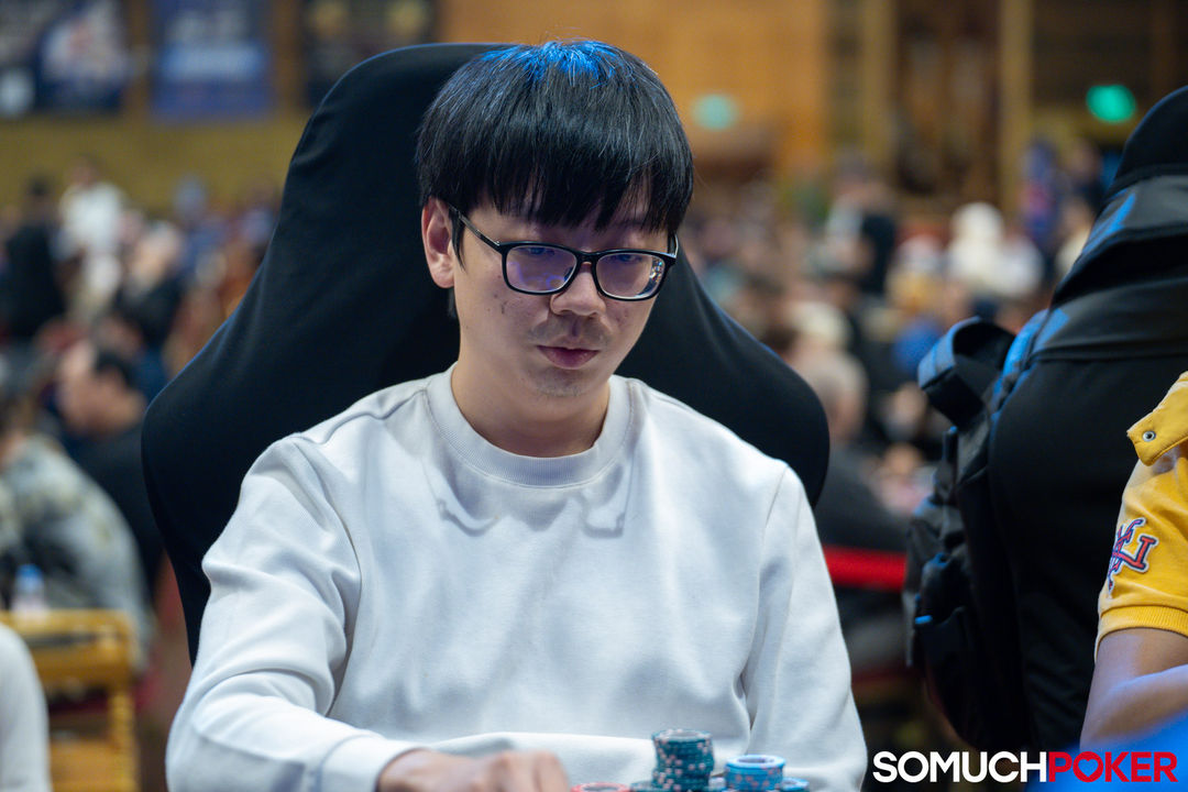 Hongru Zhang