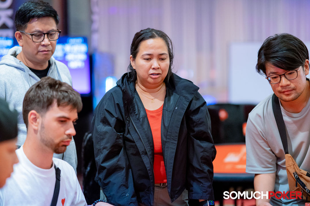 Manila Megastack 23, Yutuc Carmelita