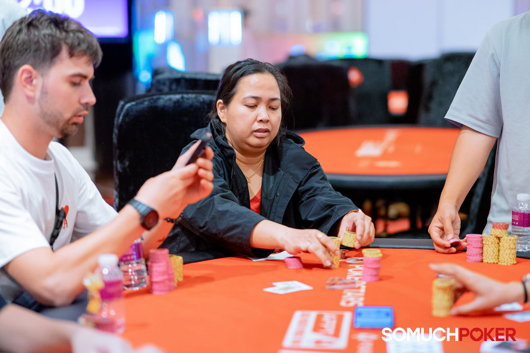 Manila Megastack 23, Yutuc Carmelita