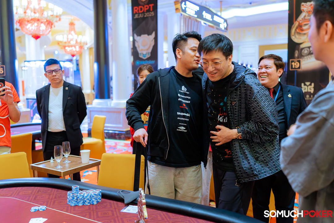Weiwei Huang