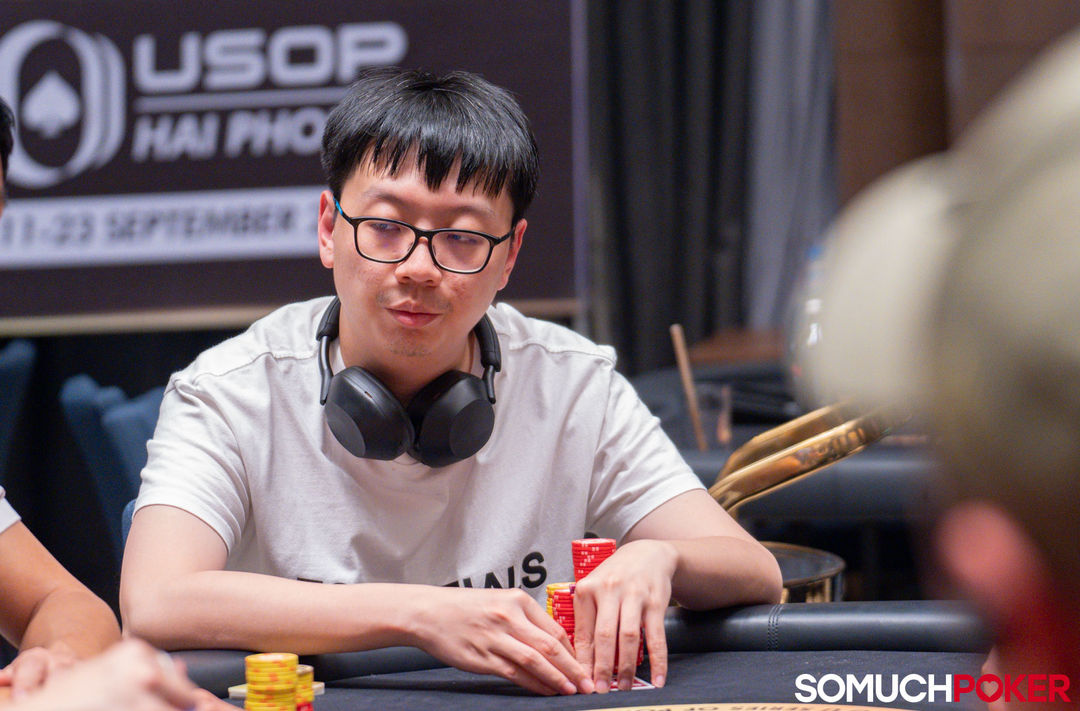 Hongru Zhang