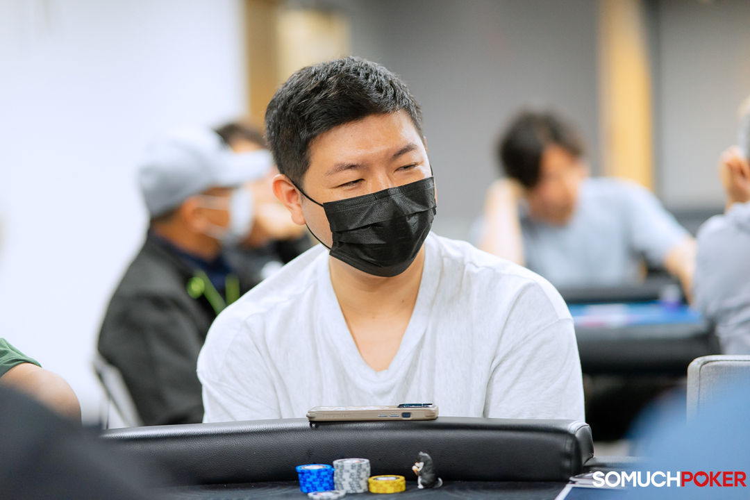 Junyi Zou