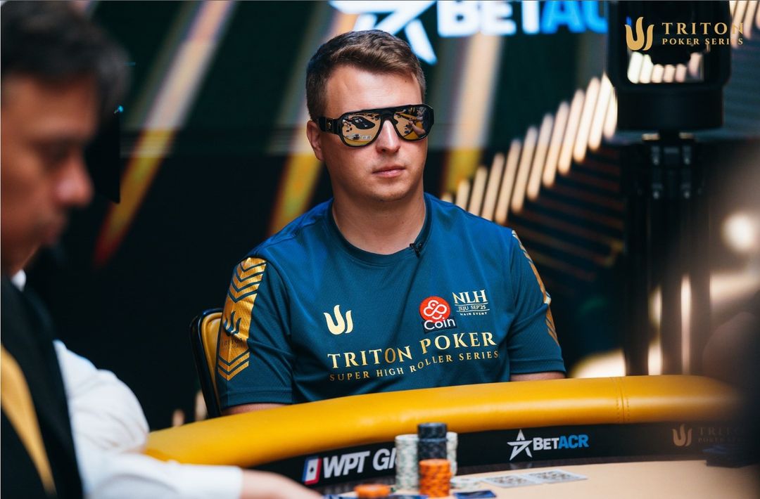 Aleks Ponakovs
